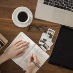 Pros and cons of online courses you need to be aware of